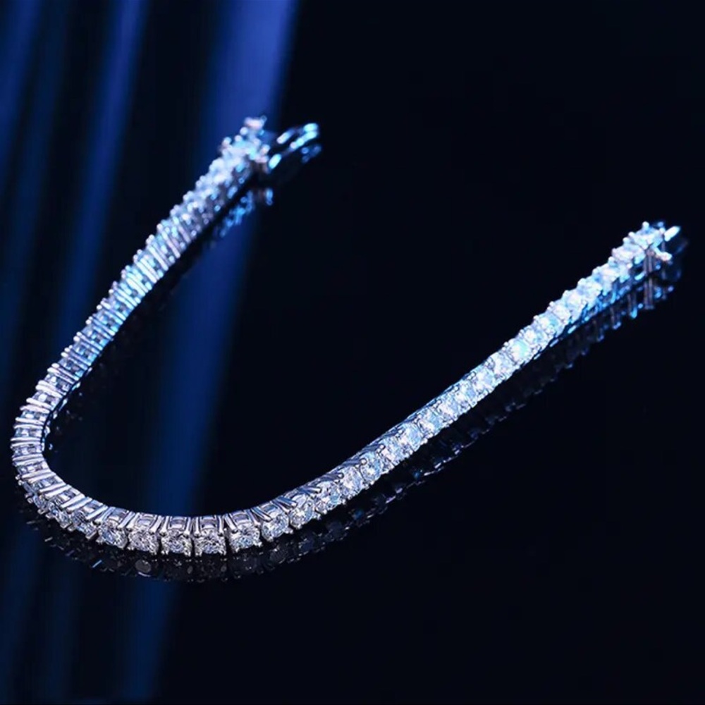 Women’s bracelet